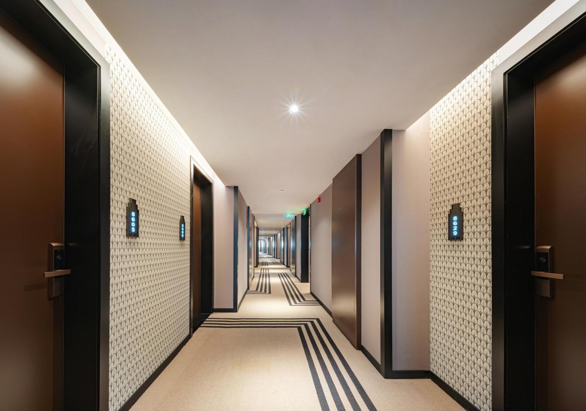 Zhangjiajie Metropolo Hotel Exterior photo